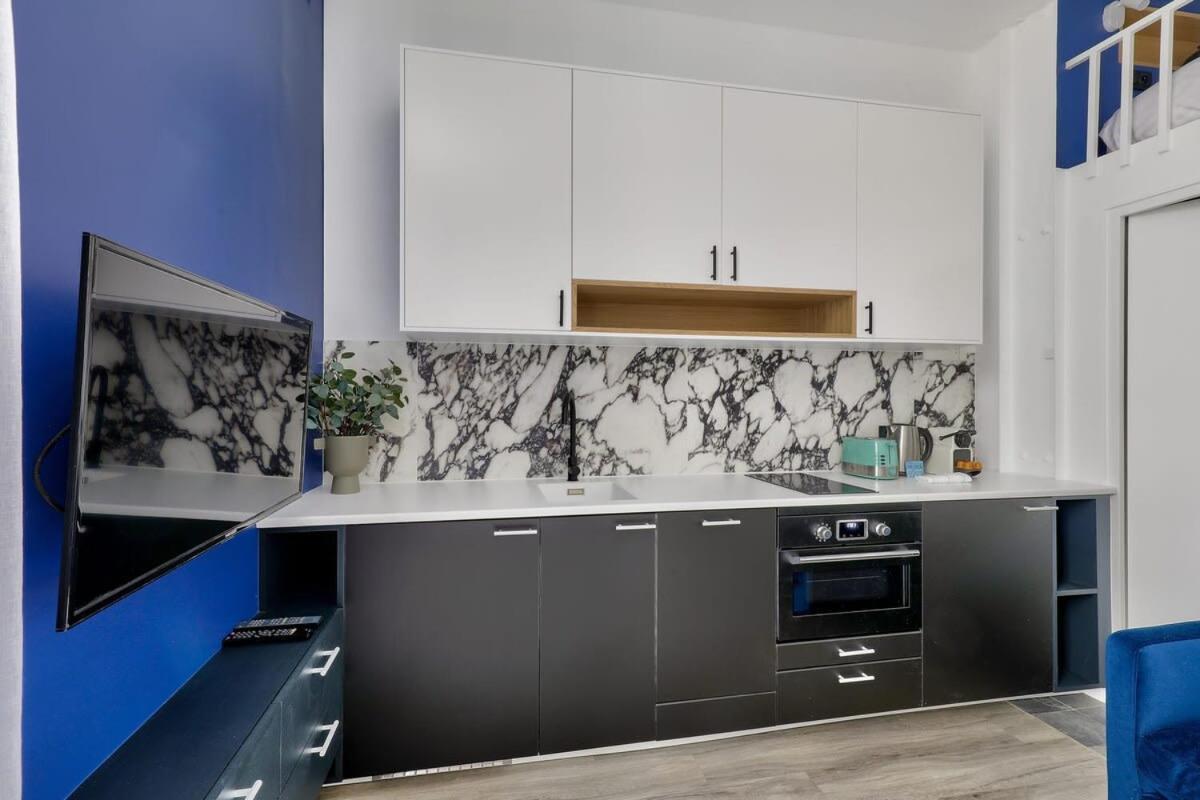 Design Au Coeur Du Marais Apartment